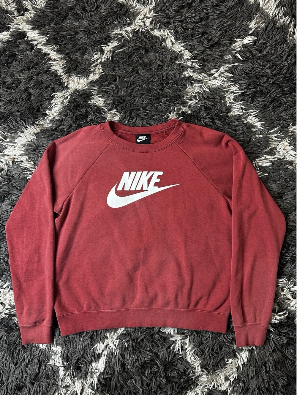 Nike Womens Classic Big Logo Crewneck Sweatshirt Red Size M Medium